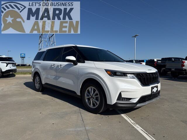 2024 Kia Carnival LX FWD