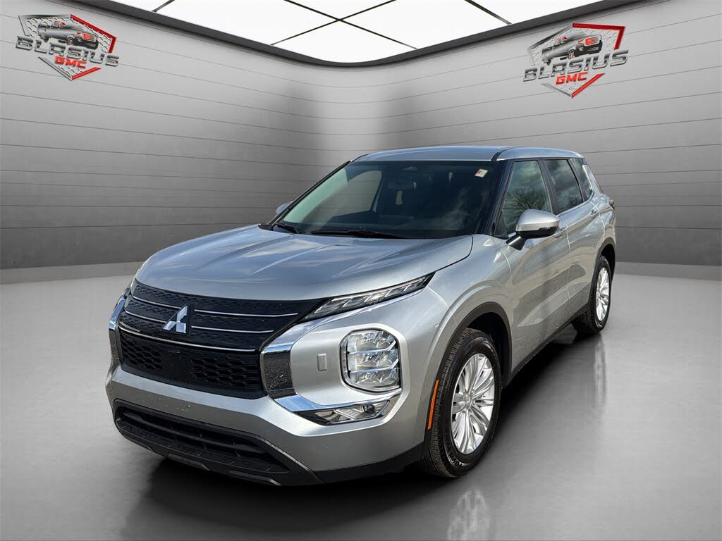 2024 Mitsubishi Outlander ES S-AWC