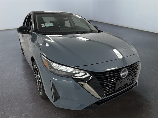 2025 Nissan Sentra SR FWD