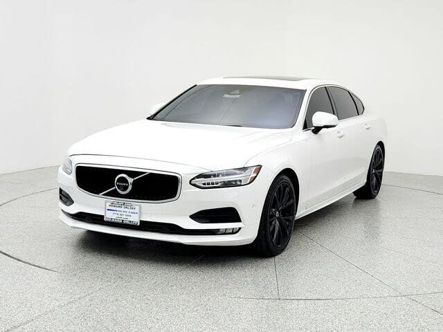 2019 Volvo S90 T5 Momentum AWD