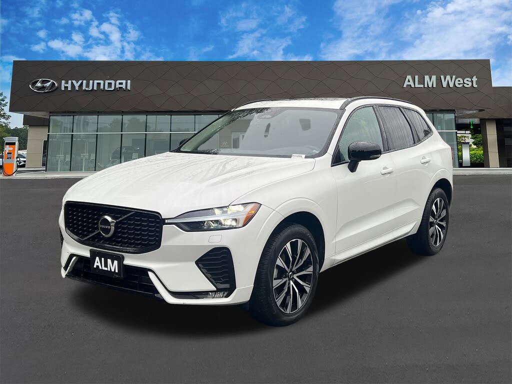 2024 Volvo XC60 B5 Core Dark Theme AWD