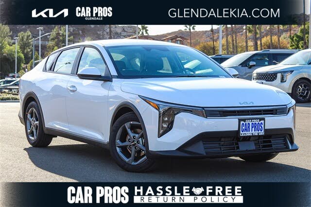 2025 Kia K4 LXS FWD