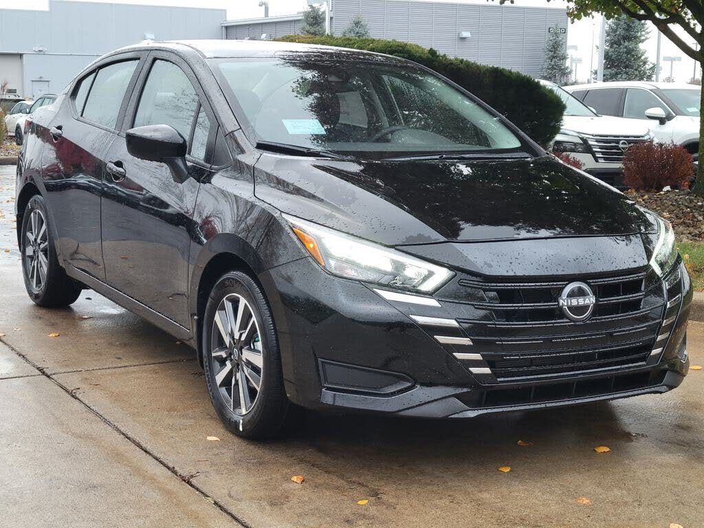 2025 Nissan Versa SV FWD