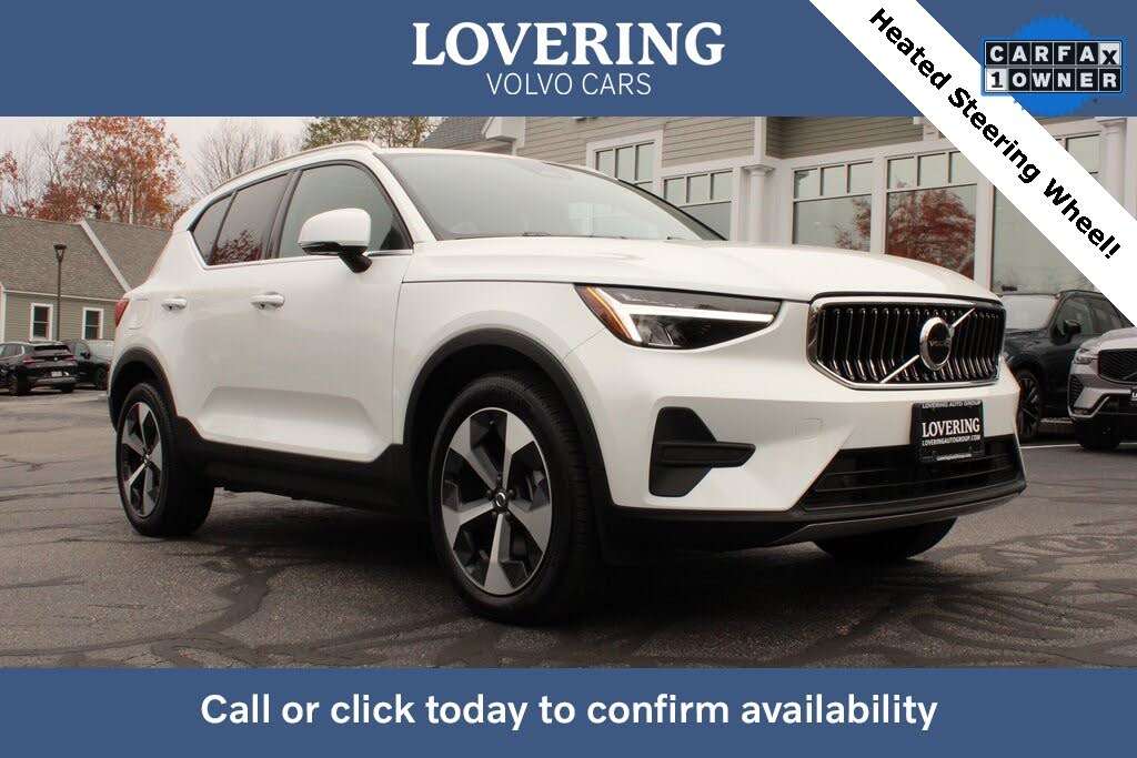 2025 Volvo XC40 B5 Core Bright Theme AWD