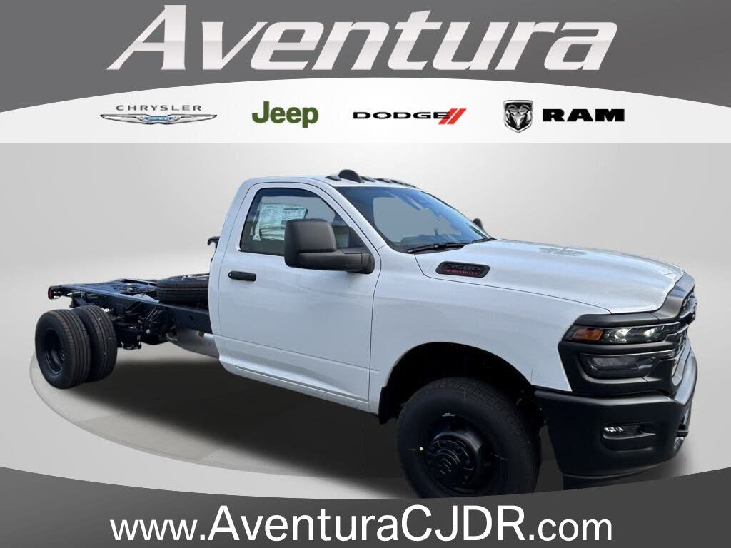 2026 RAM 3500 Chassis Tradesman Regular Cab LB DRW 4WD