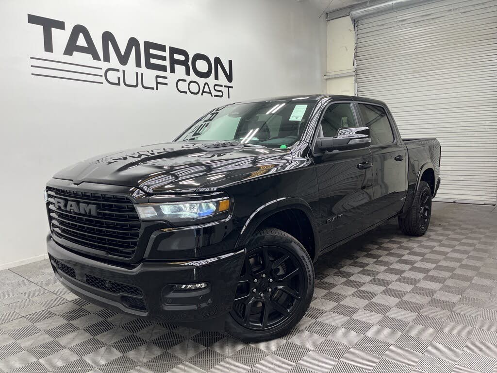 2026 RAM 1500 Laramie Crew Cab 4WD