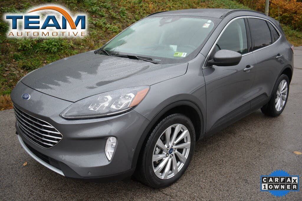 2022 Ford Escape Titanium AWD