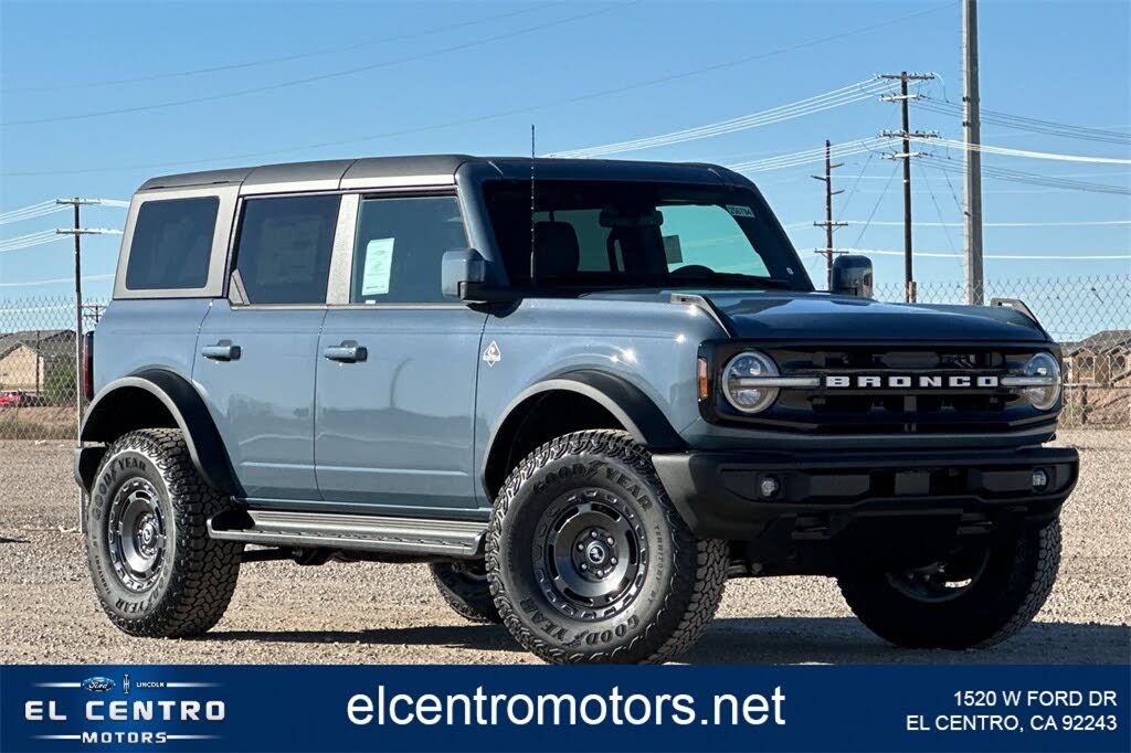 2025 Ford Bronco Outer Banks 4-Door 4WD