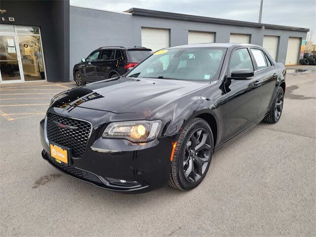 2023 Chrysler 300 S V6 RWD