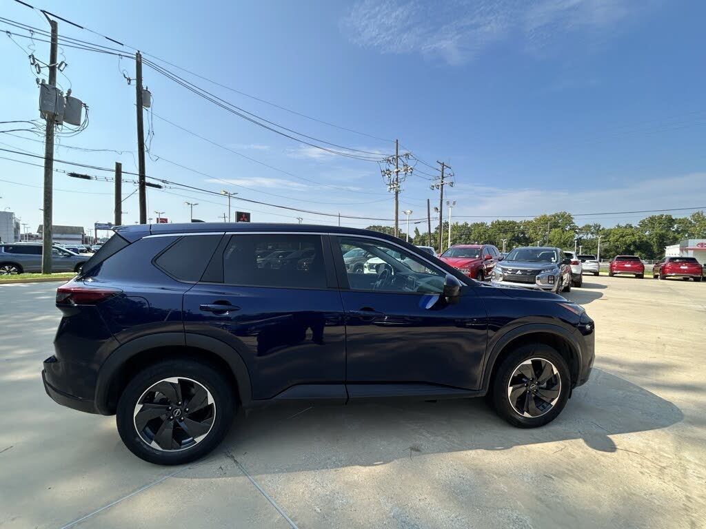 2024 Nissan Rogue SV FWD