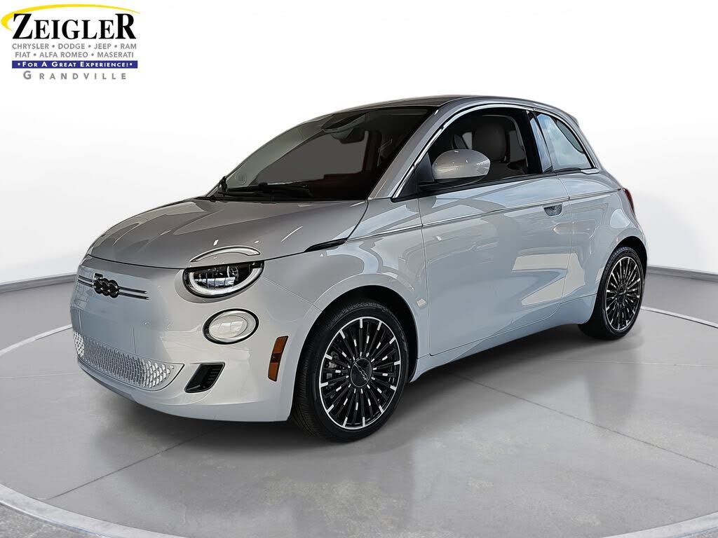 2025 FIAT 500e Giorgio Armani FWD
