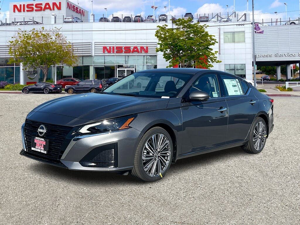 2025 Nissan Altima 2.5 SL FWD