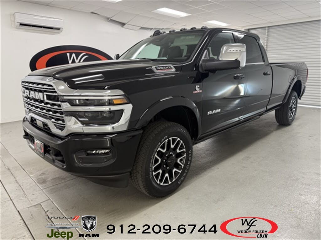 2026 RAM 3500 Limited Crew Cab LB 4WD