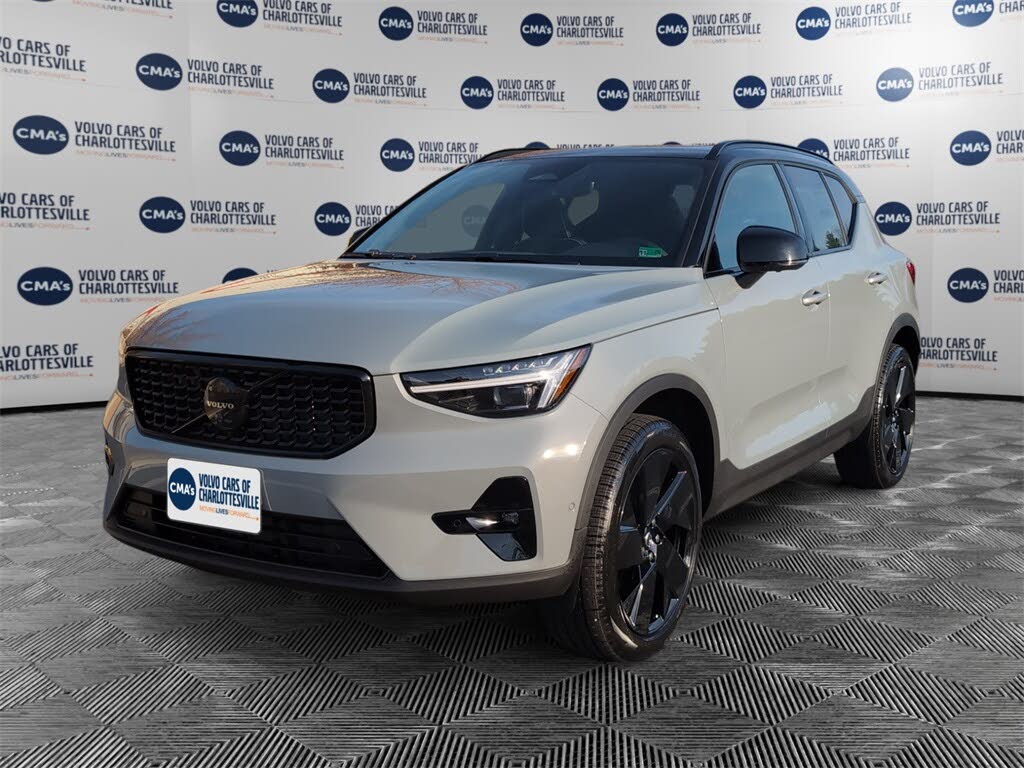 2026 Volvo XC40 B5 Ultra Black Edition AWD