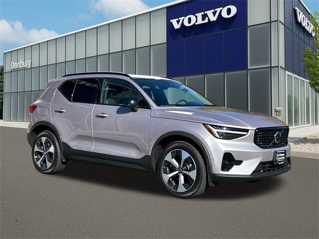 2026 Volvo XC40 B5 Plus AWD