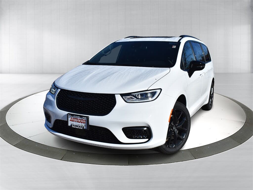 2026 Chrysler Pacifica Limited AWD