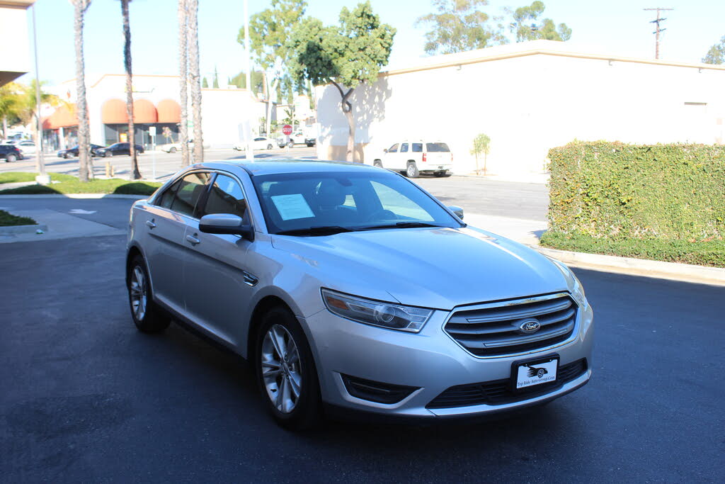 2013 Ford Taurus SEL