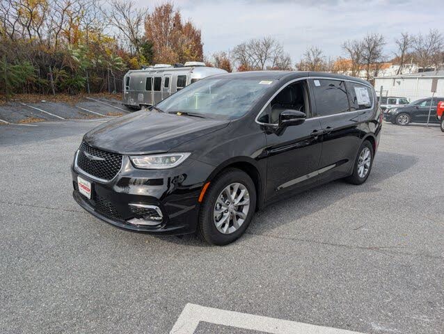 2026 Chrysler Pacifica Limited FWD