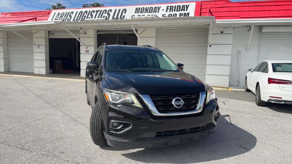 2018 Nissan Pathfinder SL