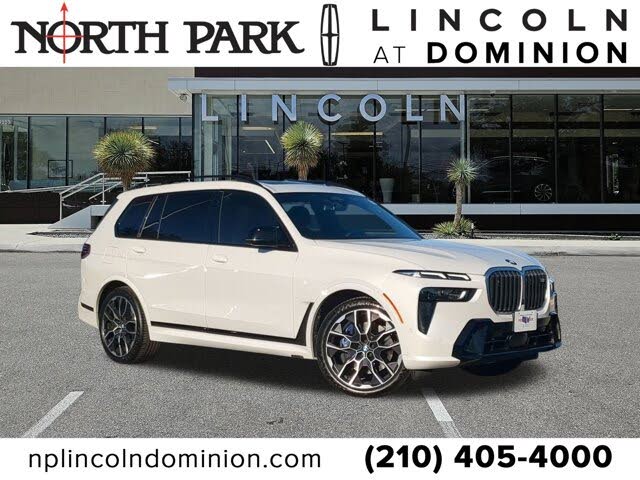 2023 BMW X7 M60i AWD