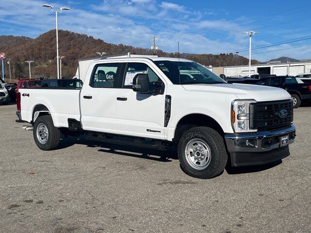 2026 Ford F-350 Super Duty XL Crew Cab 4WD