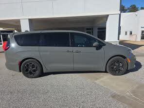 Chrysler Pacifica Hybrid Touring L FWD