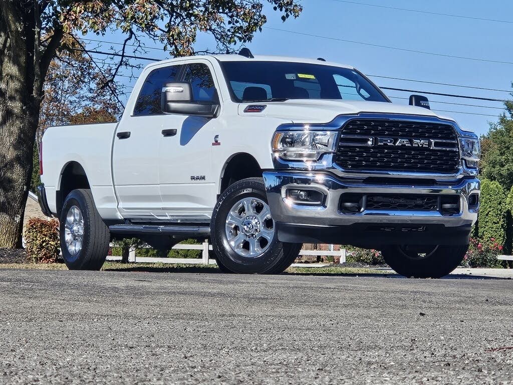 2024 RAM 2500 Big Horn Crew Cab 4WD
