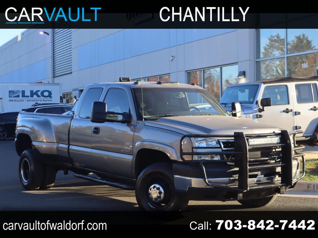2006 Chevrolet Silverado 3500 Work Truck Extended Cab LB DRW 4WD
