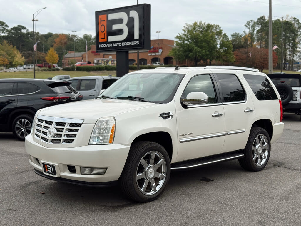 2010 Cadillac Escalade Luxury RWD