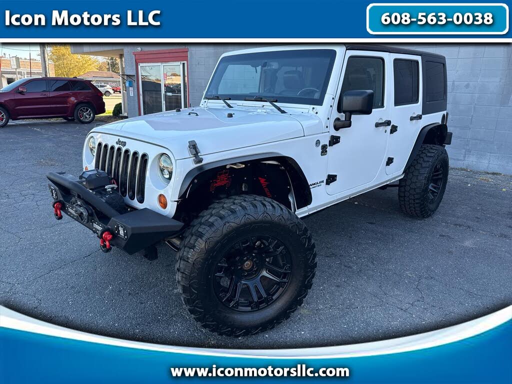 2013 Jeep Wrangler Unlimited Sahara 4WD