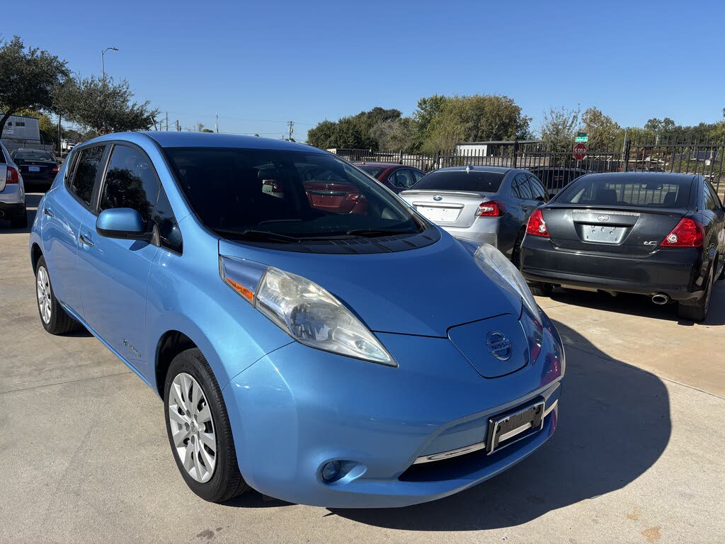 2013 Nissan LEAF S