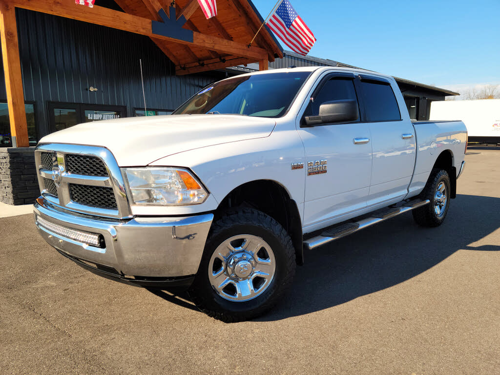 2016 RAM 2500 SLT Crew Cab 4WD