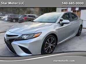 Toyota Camry SE FWD