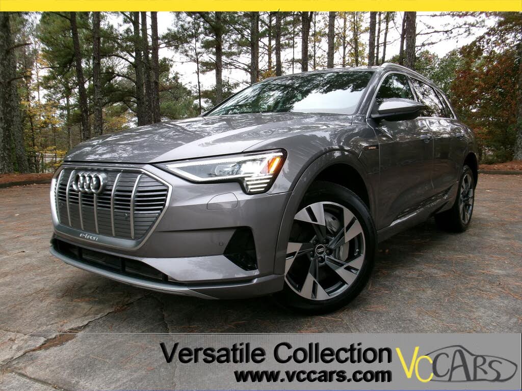 2022 Audi e-tron Premium quattro AWD