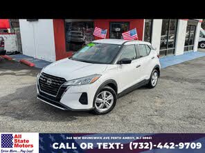 Nissan Kicks S FWD