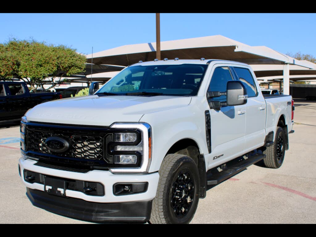 2025 Ford F-350 Super Duty Lariat Crew Cab 4WD