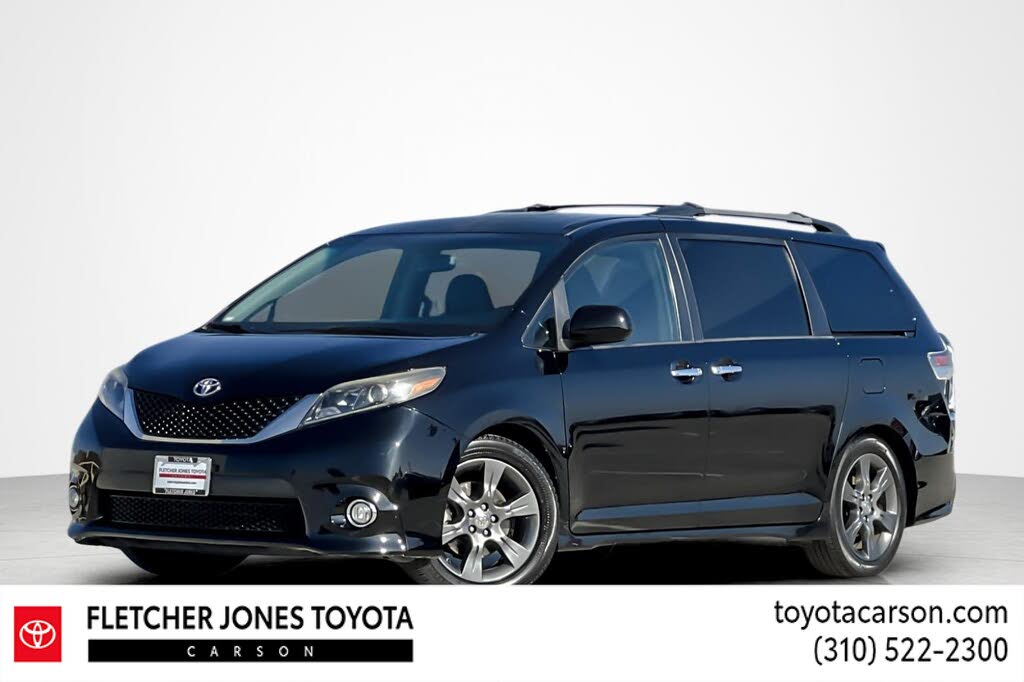 2016 Toyota Sienna SE 8-Passenger