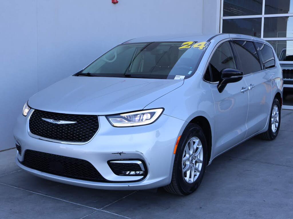 2024 Chrysler Pacifica Touring L FWD