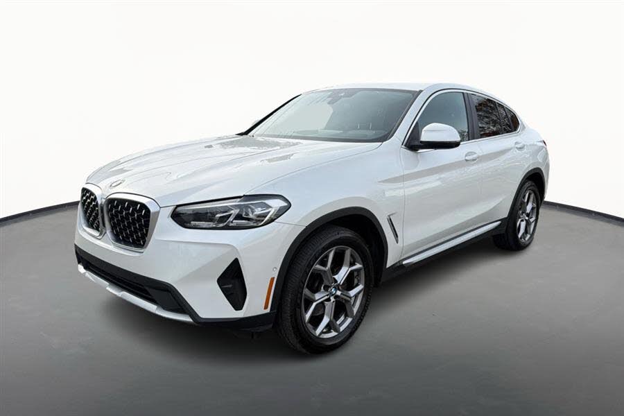 2025 BMW X4 xDrive30i
