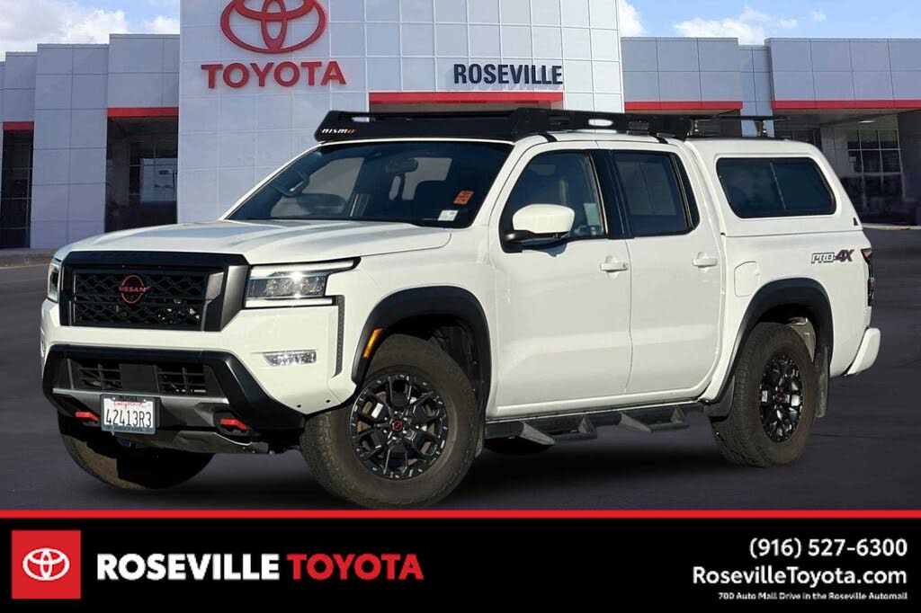 2023 Nissan Frontier PRO-4X Crew Cab 4WD
