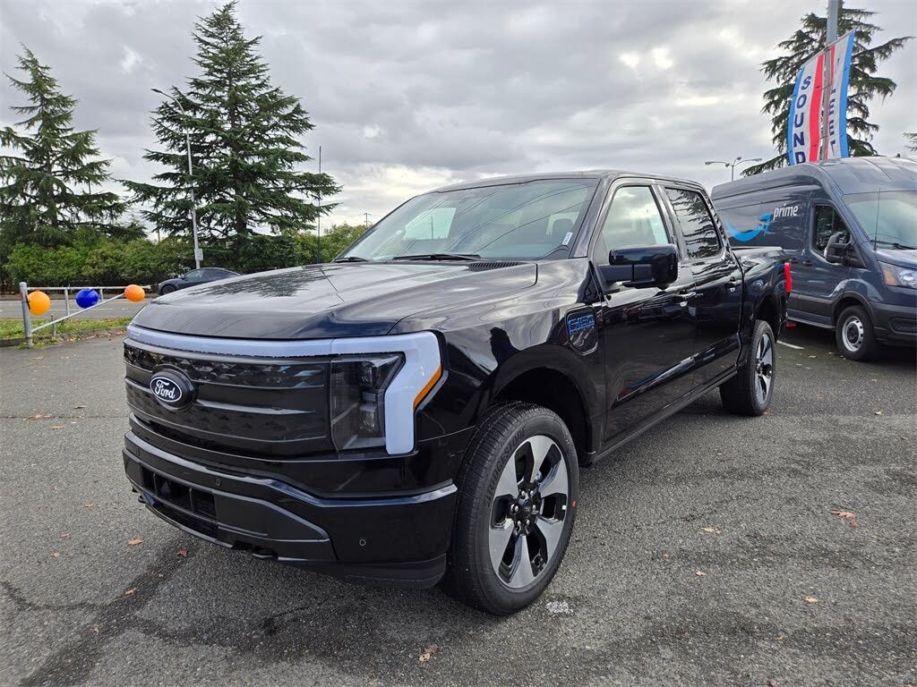 2025 Ford F-150 Lightning Platinum SuperCrew AWD
