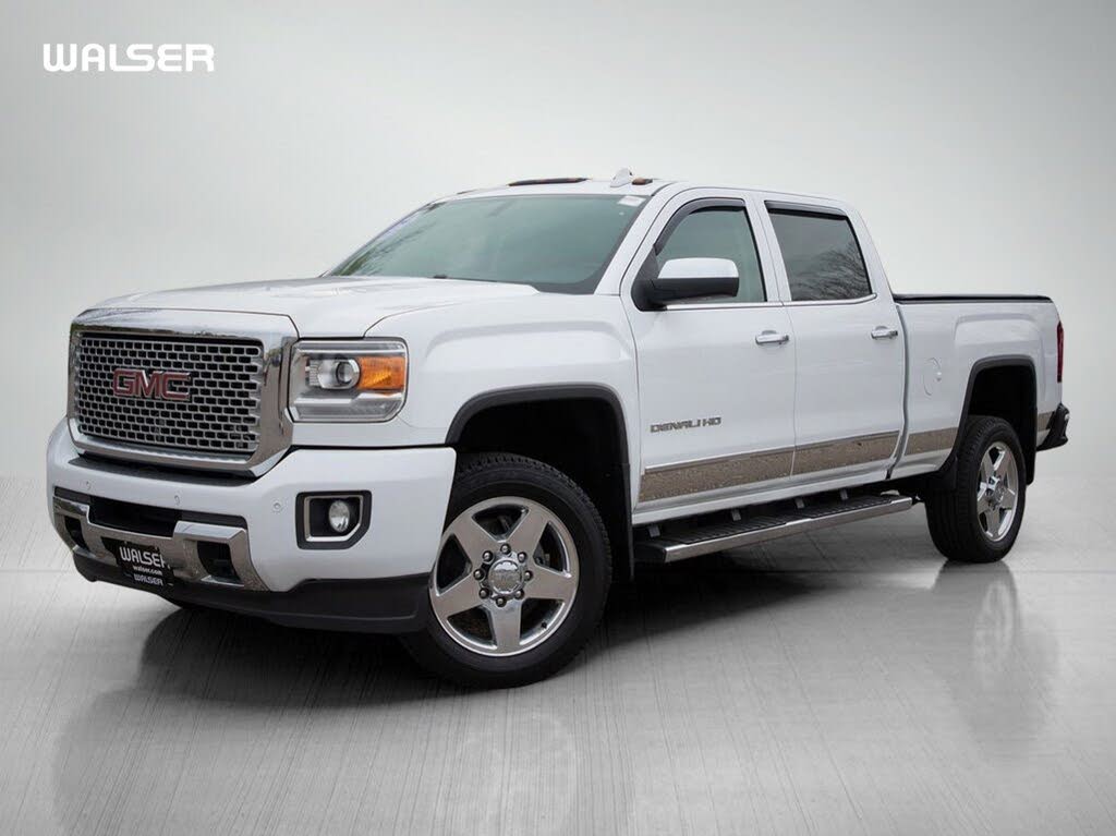 2015 GMC Sierra 2500HD Denali Crew Cab SB 4WD