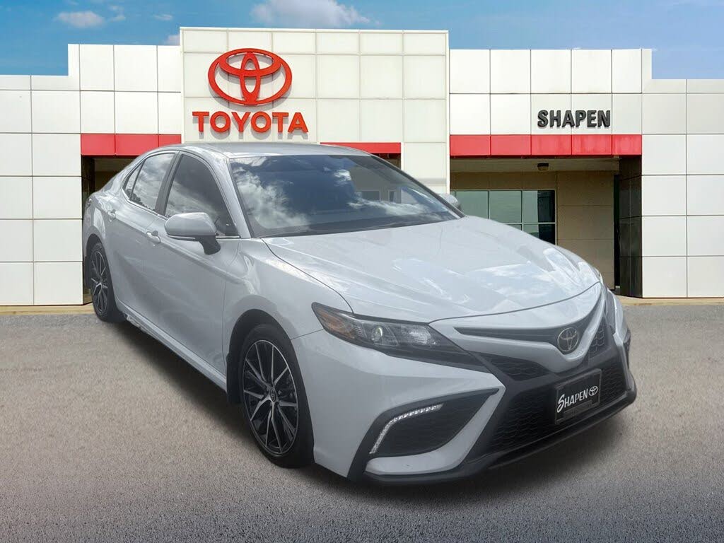 2023 Toyota Camry SE FWD