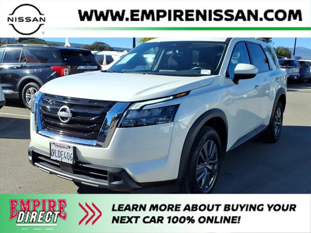 2024 Nissan Pathfinder SV FWD