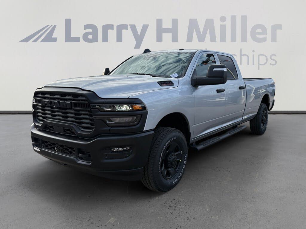 2026 RAM 3500 Tradesman Crew Cab LB 4WD