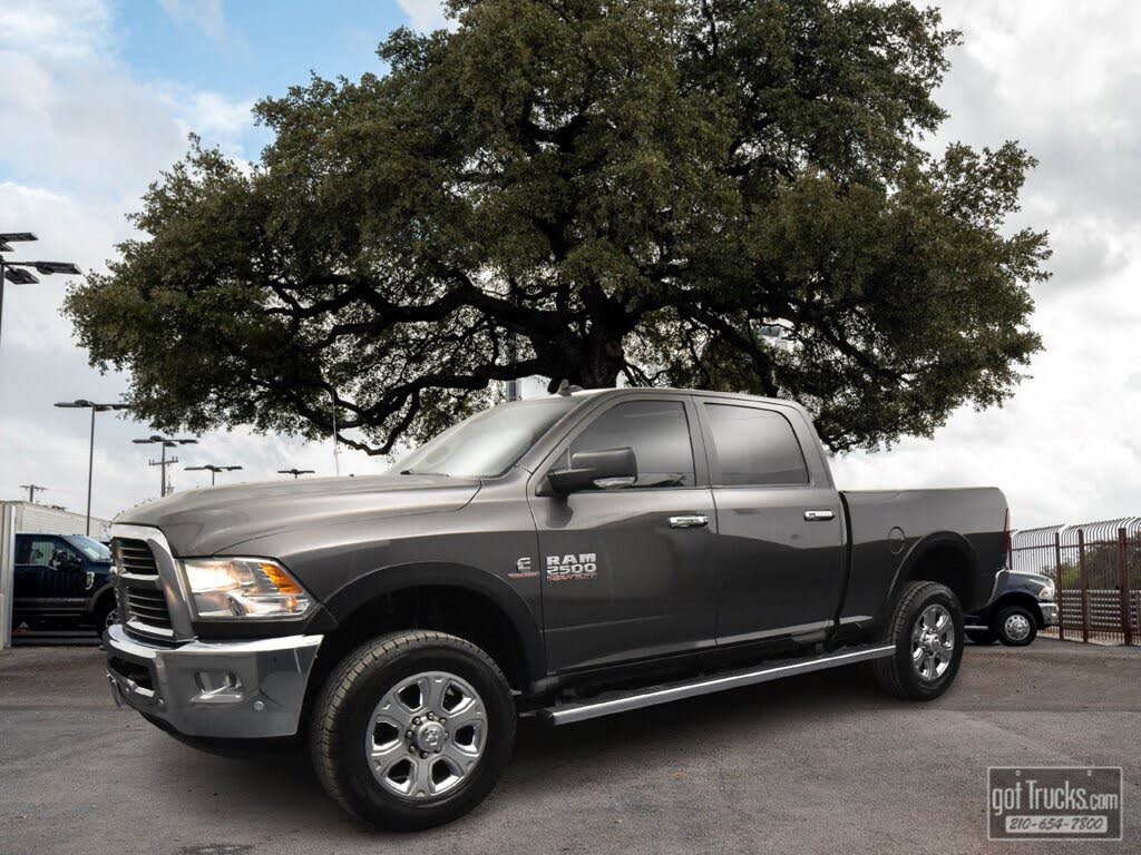 2016 RAM 2500 Big Horn Crew Cab 4WD