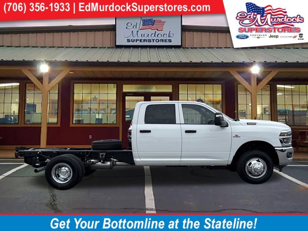2026 RAM 3500 Chassis Tradesman Crew Cab LB DRW 4WD