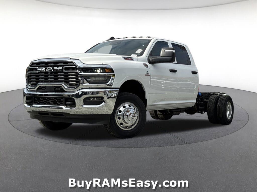 2026 RAM 3500 Chassis Tradesman Crew Cab LB DRW RWD