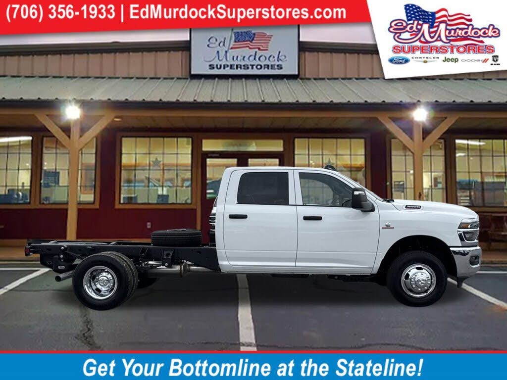 2026 RAM 3500 Chassis Tradesman Crew Cab LB DRW 4WD