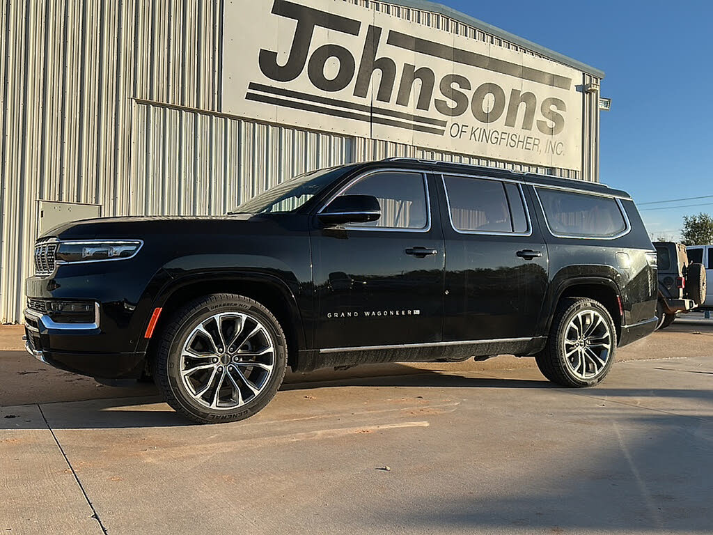 2023 Jeep Grand Wagoneer L Series III 4WD